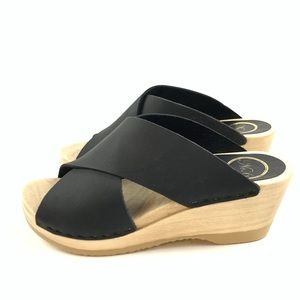 No. 6 Frida clogs on mid wedge Midnight 39